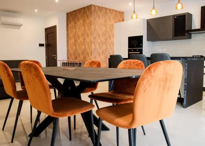 Amazing 2Bed Ghadira! By Homely
